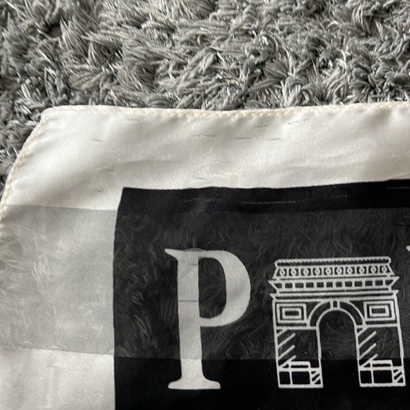Paris - French Square Scarf / Bandana / Hankerchief - French Tourism gift - Picture 3 of 4